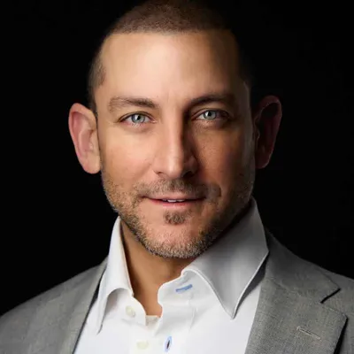 Robert Moghim, MD