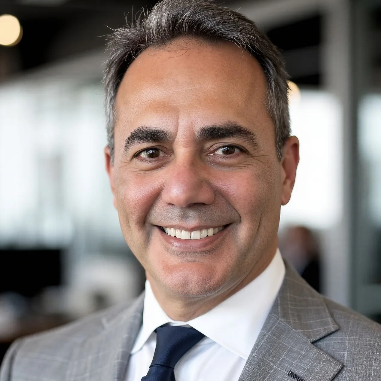 Portrait of Kasra Amirdelfan